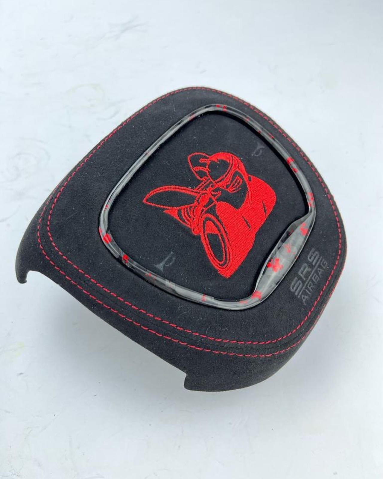 Full Custom OEM Red Forged Carbon Steering Wheel for Dodge – LED Shift Lights & Alcantara Edition - Image 6