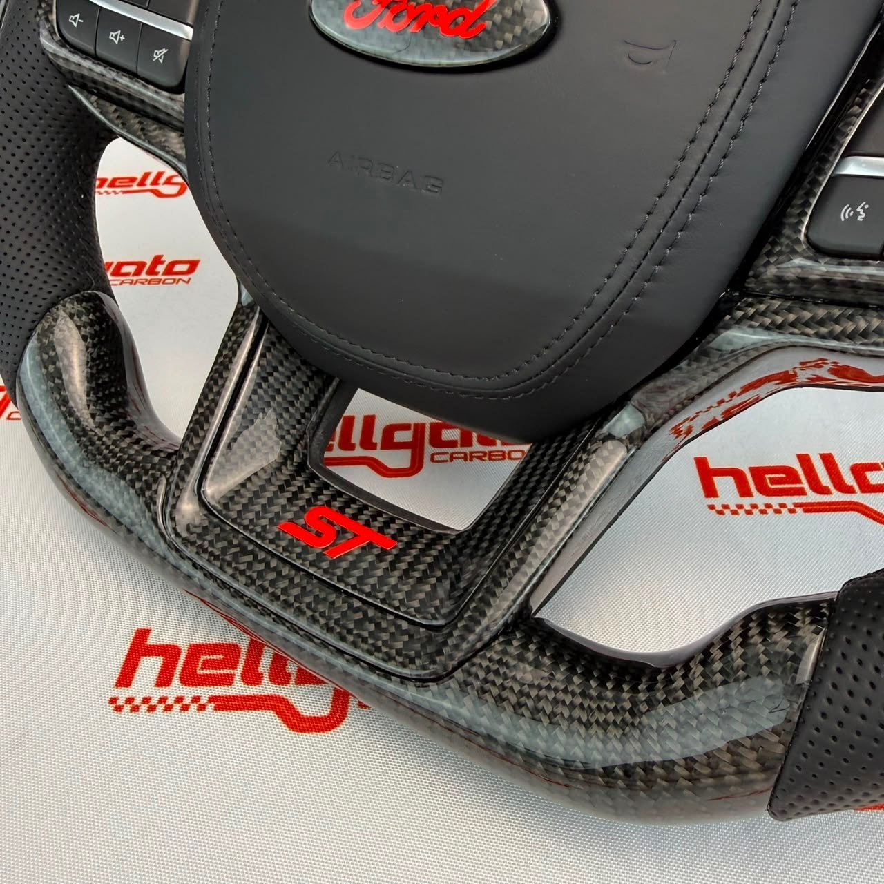 Custom 2025 Ford Explorer OEM Carbon Fiber Steering Wheel - Image 15
